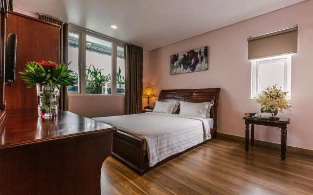 Kin Hotel Thai Van Lung