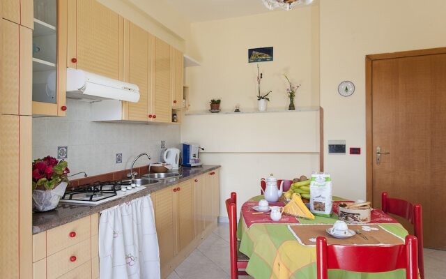 Smile Apartment with views by Wonderful Italy