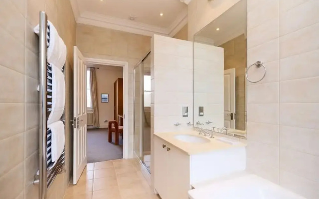 The Hampstead Getaway - Charming 5bdr Home With Conservatory