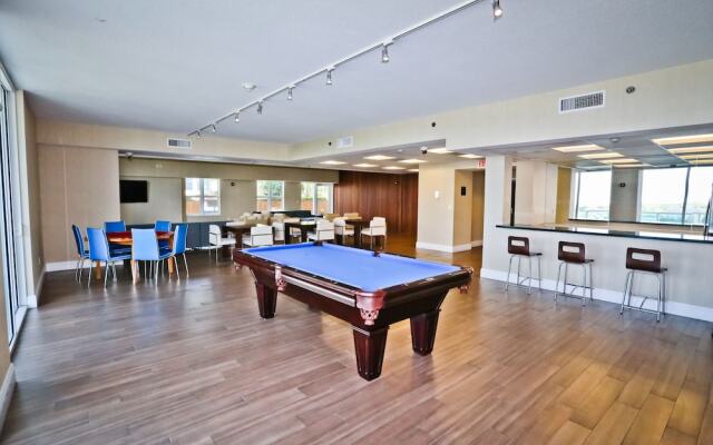 One Broadway Luxury Suites Downtown