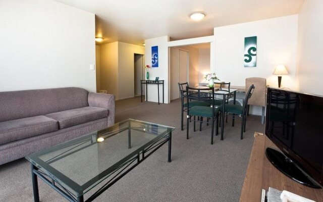 Crown on Cintra Lane Serviced Apartments