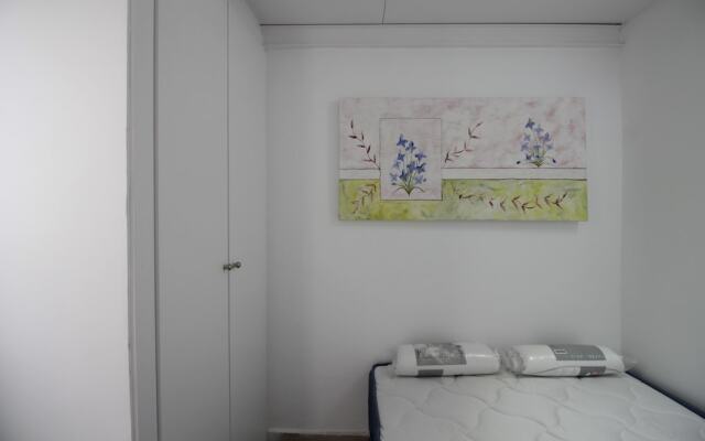 Apartamento Con 2 Camas De Matrimonio A/C Y Wifi Sanb4