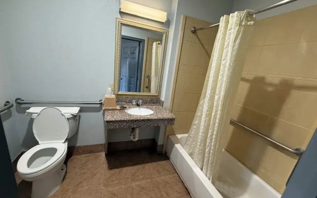 Budget Host Inn Stafford - Houston