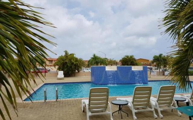 Aruba Breeze Condo