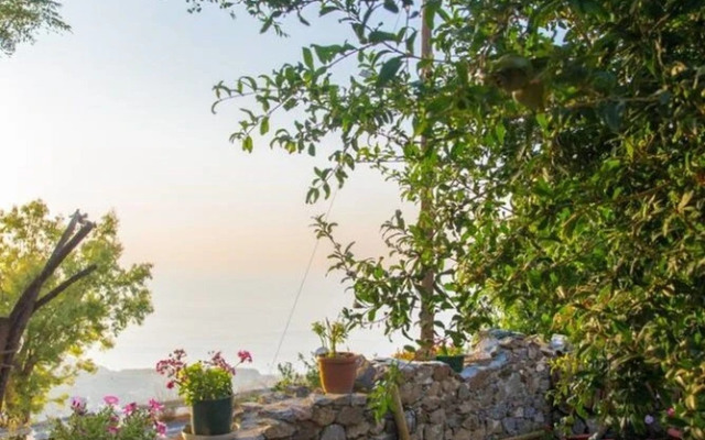 The Old Pomegranate House - Sea View - AC - Wifi - SAT TV