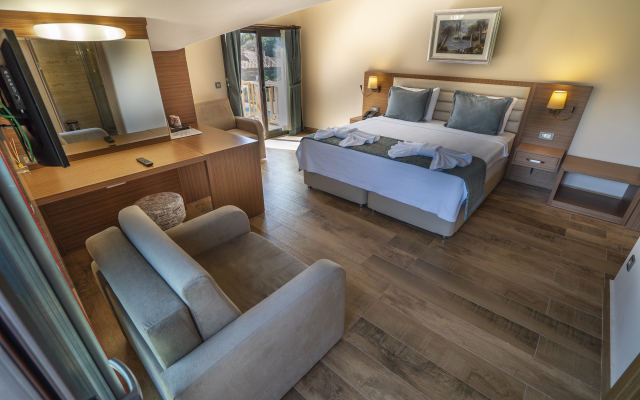 Dalyan Live Spa Resort Hotel