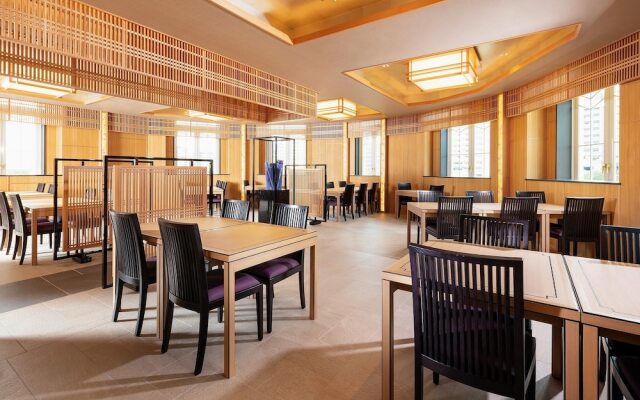 Takarazuka Hotel