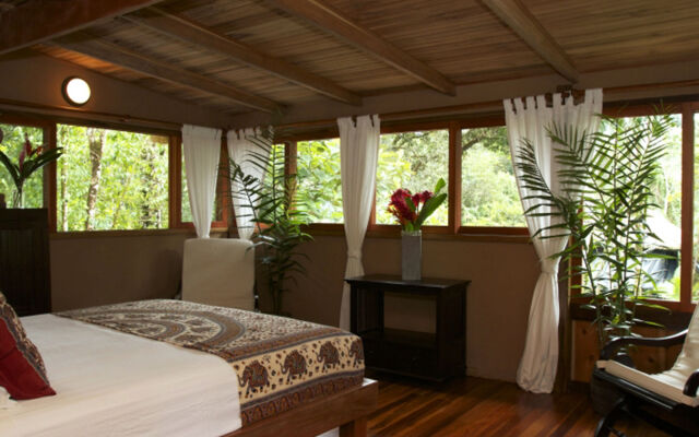 Copa De Arbol Beach & Rainforest Resort
