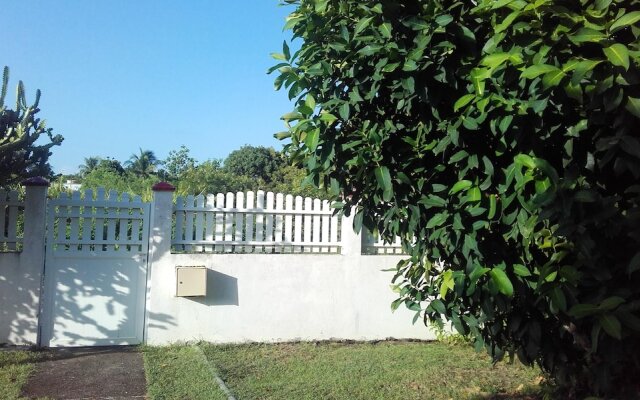 House With 3 Bedrooms in Port-louis, With Enclosed Garden and Wifi - 5