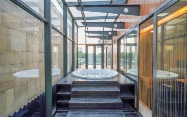 Suzhou Phoenix Hotspring Resort
