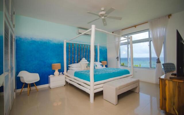 Ocho Rios Penthouse at Whispering Seas