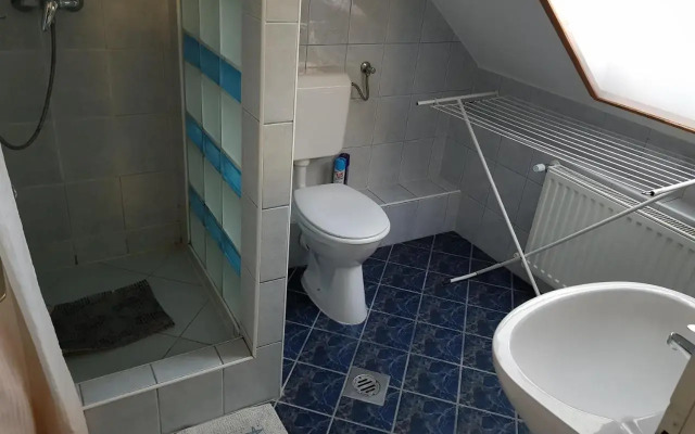 ADA 2 Apartmanház