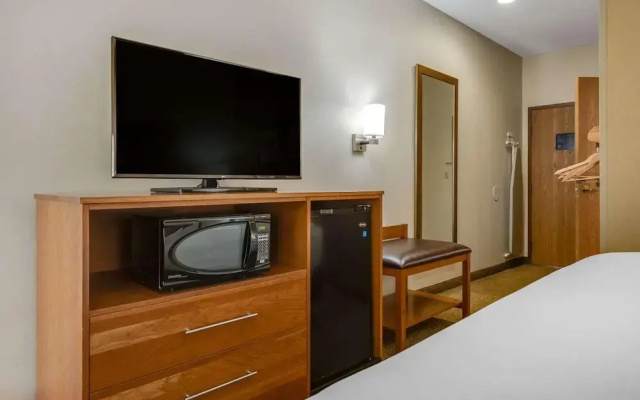 Comfort Inn Millersburg