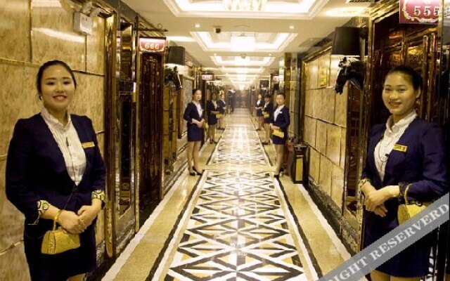 Royal Hotel
