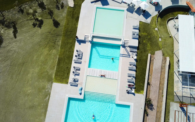 Gennadi Seaside Resort