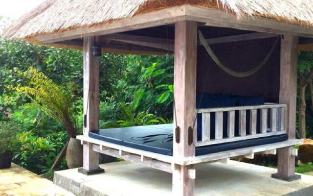Sing Sing Resort Lovina