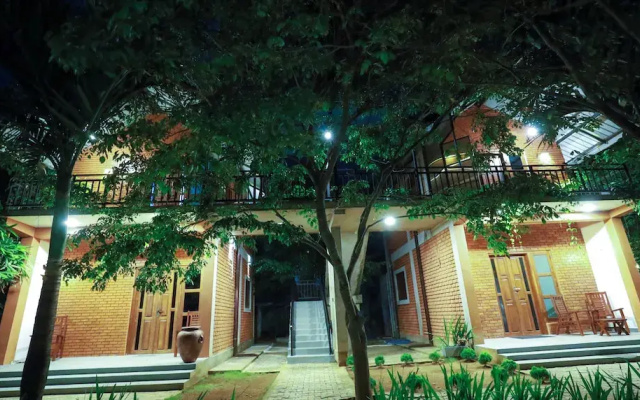 village avenue resort