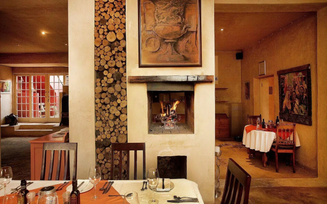 Karoo Art Hotel