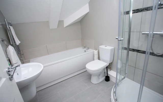 University Road Apartments