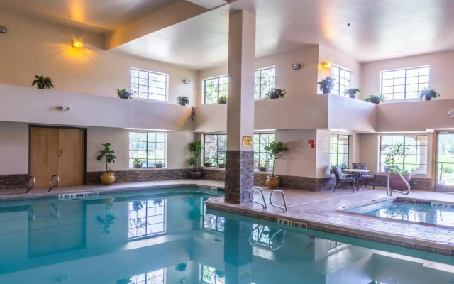 MCM Elegante Lodge & Suites Ruidoso