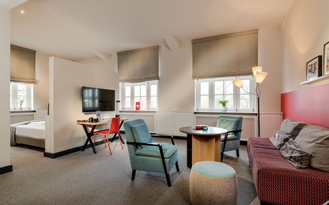 Apartment040