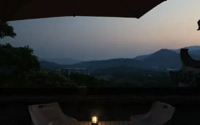 Liaocao Xiaoyuan （Hongcun Tachuan）