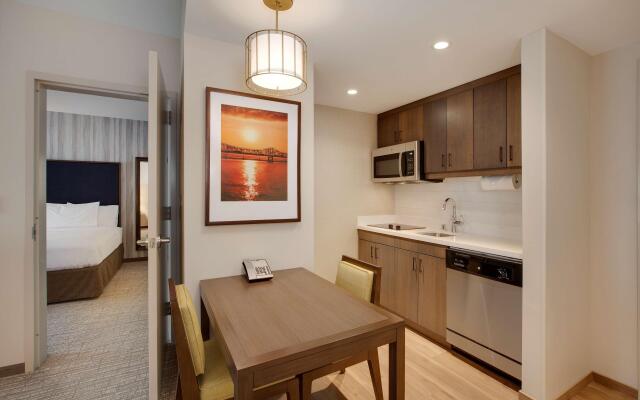 Homewood Suites by Hilton Louisville Downtown, KY