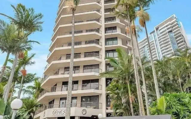 Stylish 3BRM Haven in Surfers Paradise