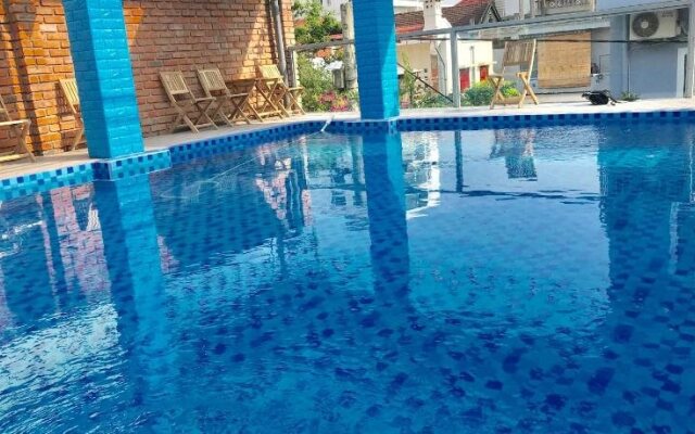 Sunshine Hostel Hue