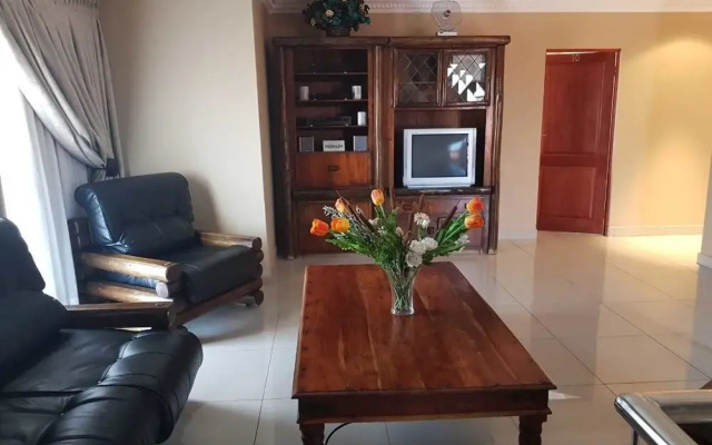 Ekuthuleni Guest house vosloorus