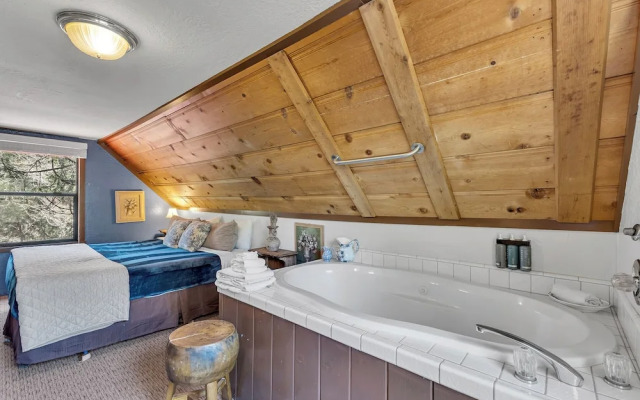 Idyllwild Inn