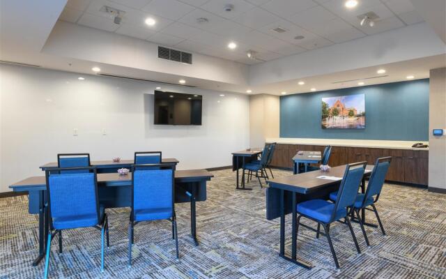 Hampton Inn & Suites Cincinnati Liberty Township