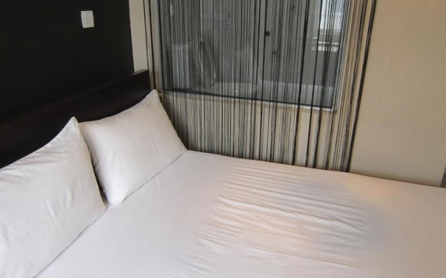 Three Top Hotel – Guest Rooms – Petaling Jaya