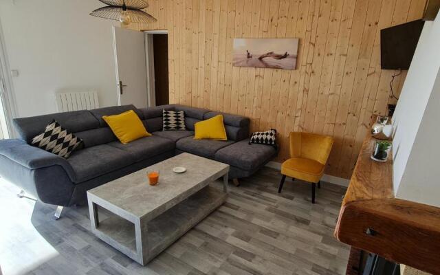 Appartement Le Mauriac Véranda plein sud 6 personnes