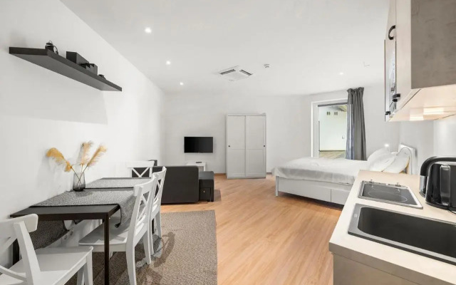 Boutique Space #4o5 (The Champions Suite)