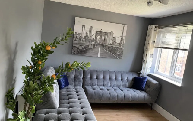 Beautiful 2-bed Apartment in Ashford