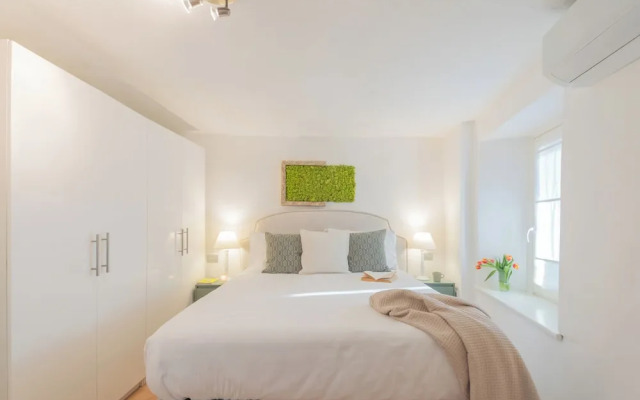 The Green Nest by Lake Como by Rent all Como