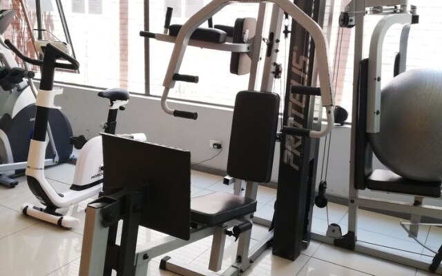 At Home Roger de Flor