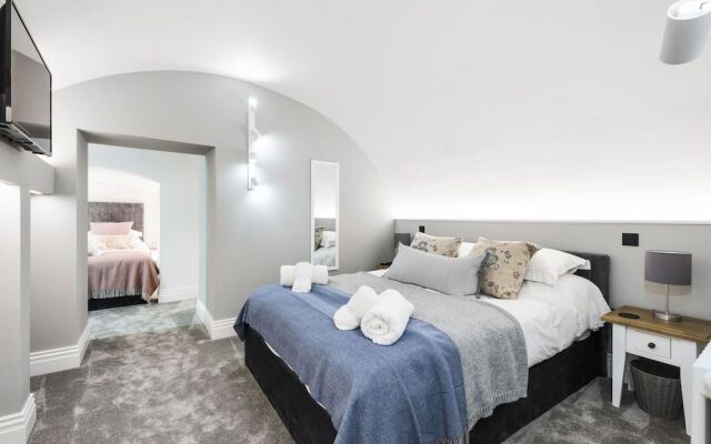 Wine Vaults Apartment