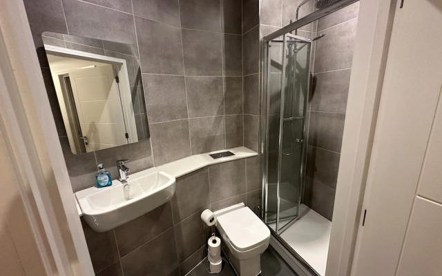 Toothbrush Apartments - Century House