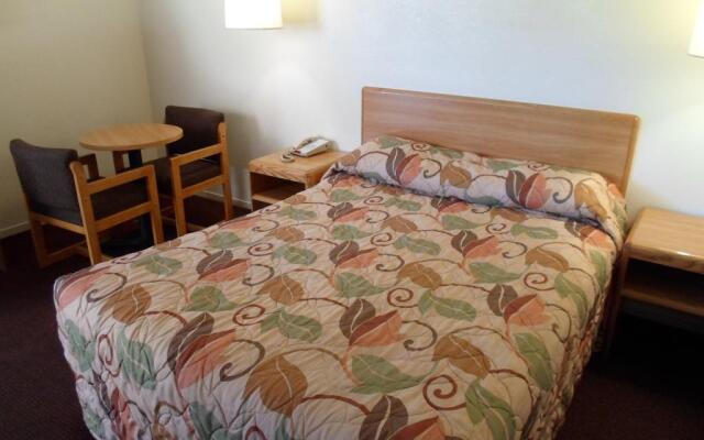 E-Z 8 Motel Newark