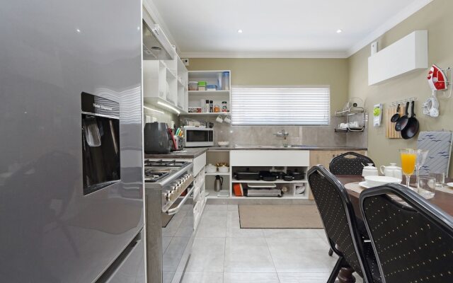 Camdene Guesthouse and sc apartments