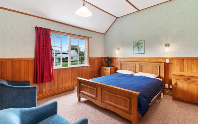 2 Bedroom Cottage near Huka Falls – Guest Rooms – Taupo