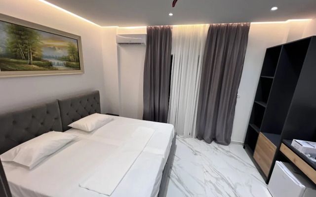 Lezet Hotel