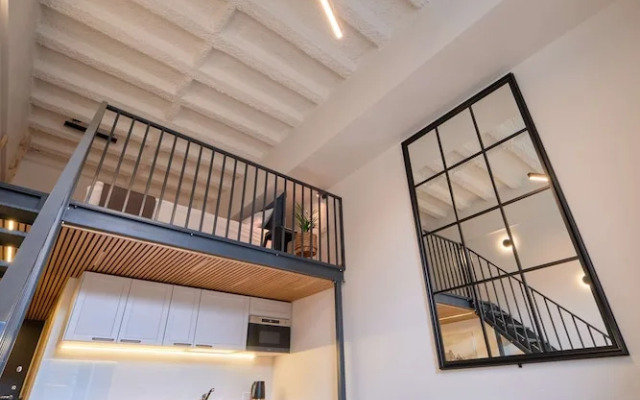 Queen Barbora Central Lofts