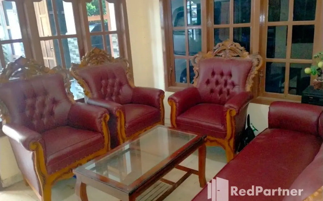 Navisha Guest House Syariah Near Exit Tol Batang