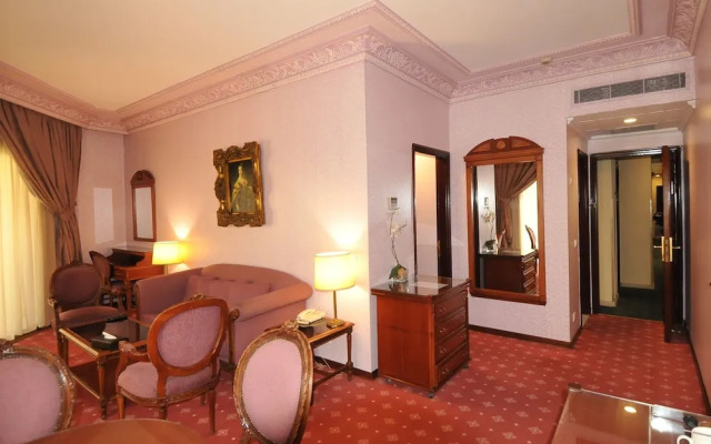 Serenada Golden Palace - Boutique Hotel