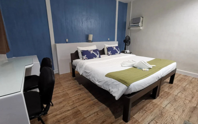 Pescadores Suites Moalboal