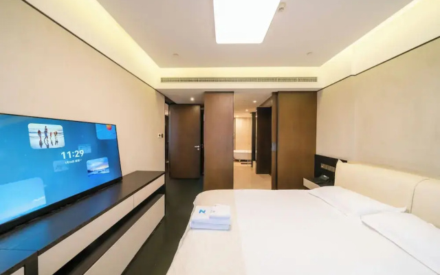 Zhome-Three Bedroom Luxury Suite3