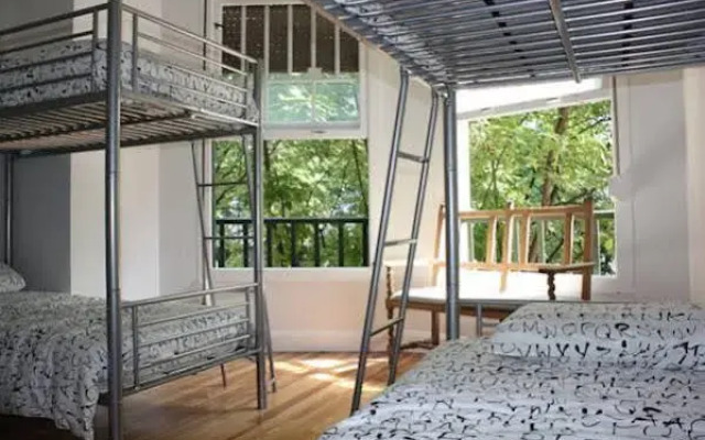 Aloha Hostel